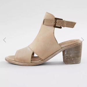 ROAN by Bed Stu 🩶 Christine leather heeled sandal